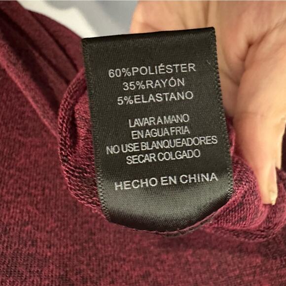 XS ANTHROPOLOGIE Sunday in Brooklyn Twist Front Top, V-Neck, Maroon, Boho - Picture 7 of 11